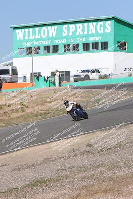 media/Apr-20-2025-AHRMA (Sun) [[393a79c373]]/Race/Group 11 early race/Turn 4b/